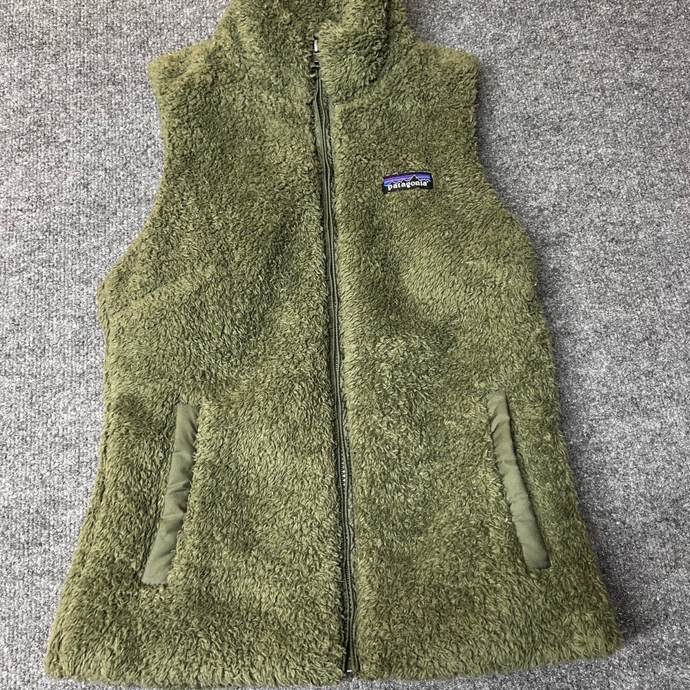 Patagonia women’s Forest Green Fleece Vest size small